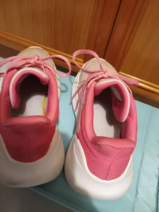 Zapatillas Adidas Niña Rosa y Blanca Talla 35.5