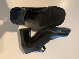 Zapatos negros Mary Jane tacón