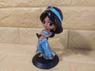 STATUETTE+FIGURA Jasmine DISNEY -- 10€/u; 18€/coppia