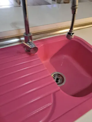 Fregadero rosa cocina