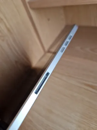 iPad 1ª Gen A1219 16GB Plata