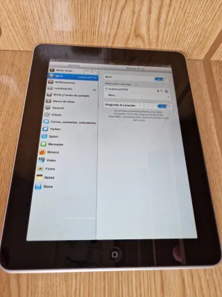 iPad 1ª Gen A1219 16GB Plata