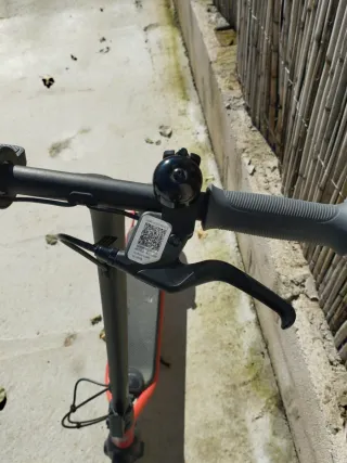 Patinete Eléctrico Pequeño Rojo