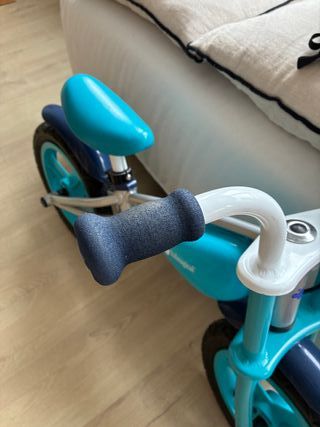 Bicicleta sin pedales Imaginarium azul