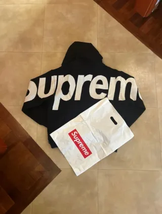 Felpa Supreme con logo grande dietro Taglia M