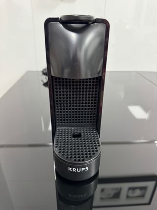 Cafetera Nespresso Krups Essenza Mini