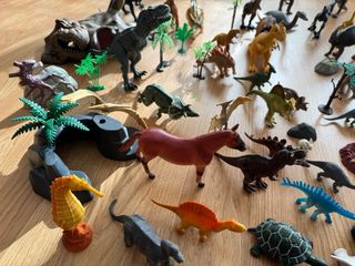 Lote Juguetes Dinosaurios y Animales
