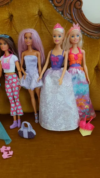 Lotto Barbie Mattel Bambole e Accessori