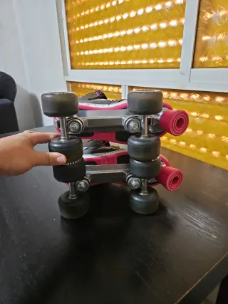 Patines de ruedas para niño/a en muy buen estado.