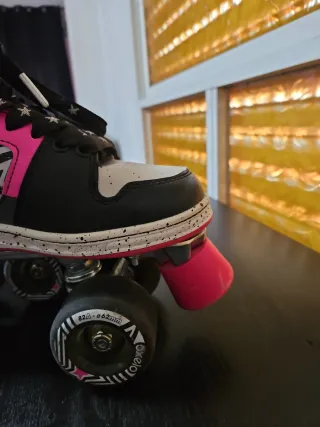 Patines de ruedas para niño/a en muy buen estado.