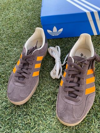 Adidas Gazelle Talla 42 Marrón Naranja