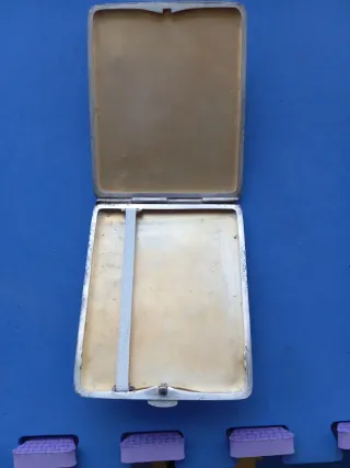 Pitillera de alpaca grabada