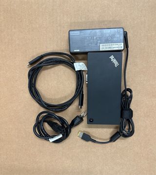 Docking station Lenovo ThinkPad USB-C Dock 	•	Nero