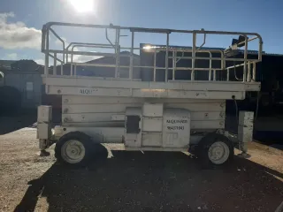 Tijera elevadora Alquiler 964371043