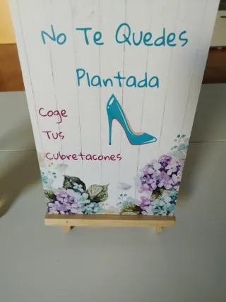Carteles y caballetes para los cubre tacones boda