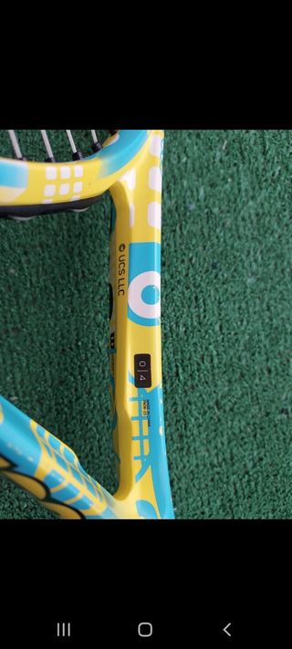 Raqueta Tenis Wilson Clash Minions 26 Niño