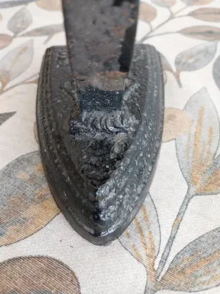 Plancha antigua de hierro