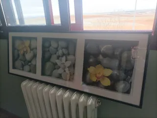 Cuadro decorativo flores y piedras