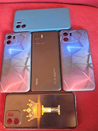 Redmi A2 Negro. Regalo de 4 fundas para el móvil.