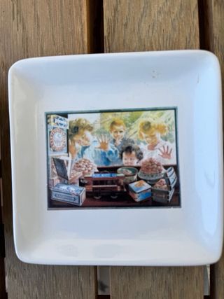 Lote 3 platos porcelana decorados