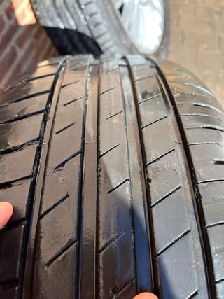 Llantas Mercedes 17 Clase V + Neumáticos