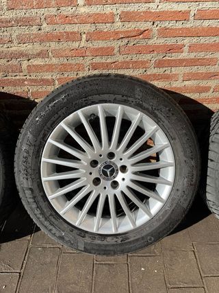 Llantas Mercedes 17 Clase V + Neumáticos