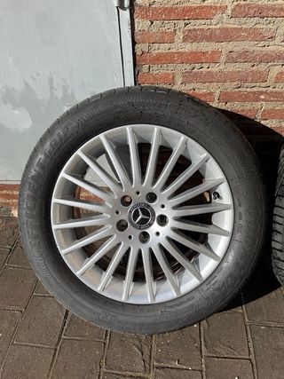 Llantas Mercedes 17 Clase V + Neumáticos