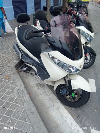 Suzuki Burgman 125 Executive 2013