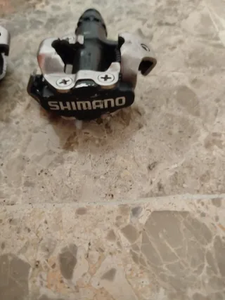 Pedales Shimano MTB