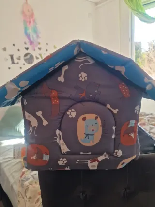 Casa para perro con estampado divertido