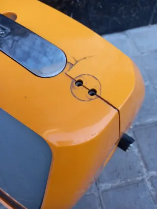 Televisor Vintage Inter. Amarillo