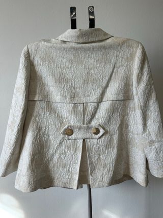 Chaqueta Brocado Beige y Blanca T.46