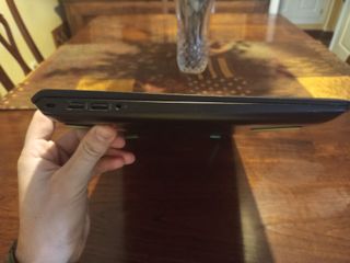 HP Pavilion Power 15-cbx Laptop Negro