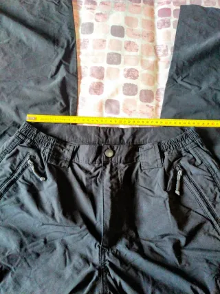 Pantaloncini da escursionismo da donna neri