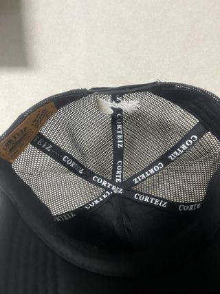 Gorra Corteiz Negra con Estrellas y Logo