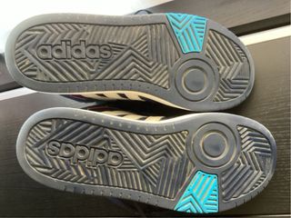 Zapatillas Adidas Baloncesto Azul talla 39,5.