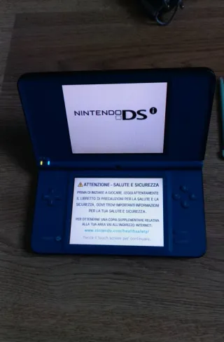 Nintendo DSI XL Blu con giochi
