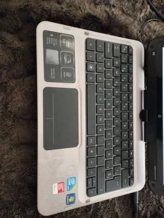 HP TouchSmart fm2 Computer Portatile