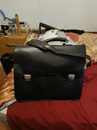 Maletin Harold's Negro Elegante para Portátil