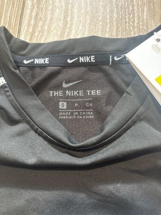 Camiseta térmica Nike negra