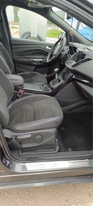 Ford Kuga 2017 2.0 STline 150CV