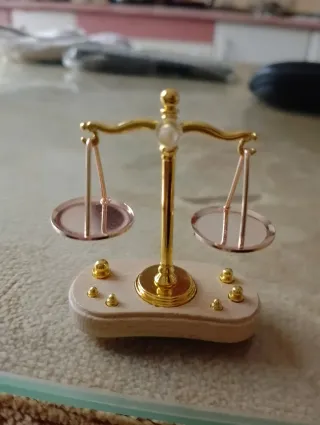 MINI Báscula de precisión dorada