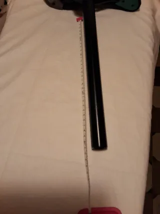 Sillín de bicicleta negro y verde