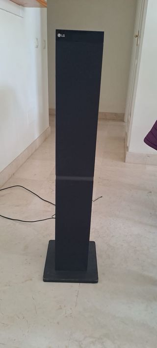 Torre de Sonido LG Negra
