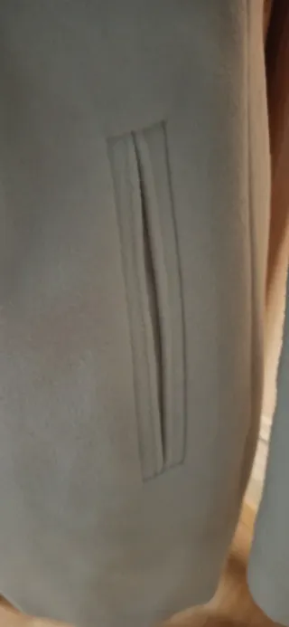 Abrigo Bershka blanco