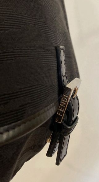 Borsa Fendi tracolla nera