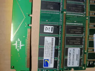 Memorias RAM diversos tipos
