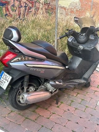 Moto SYM GTS EVO 125
