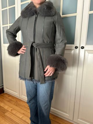 Abrigo de piel auténtica con pelo