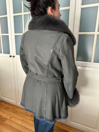 Abrigo de piel auténtica con pelo